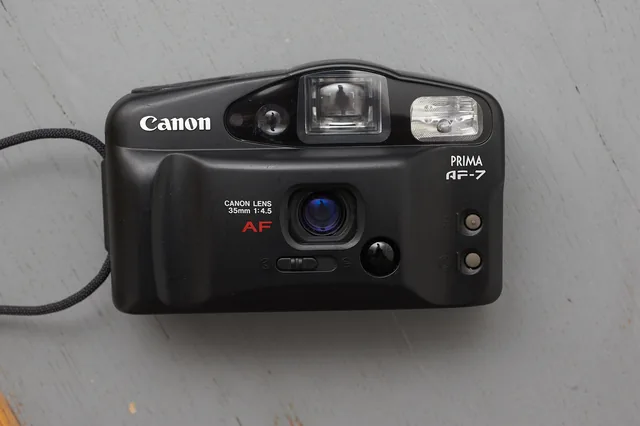 Canon Prima AF-7 — 35mm autofocus compact from 1994