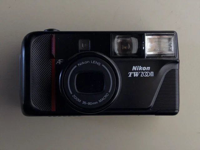 Nikon TW Zoom — 35mm autofocus compact from 1988