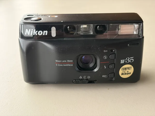 Nikon W35 (One·Touch 200) — 35mm autofocus compact from 1991