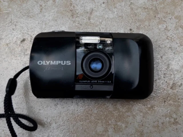 Olympus µ[mju:]-1 — 35mm autofocus compact from 1991