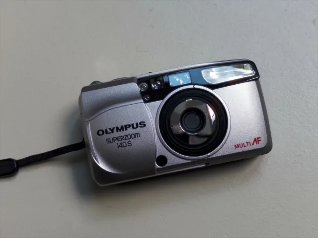 Olympus Superzoom 140S — 35mm autofocus compact from 1997