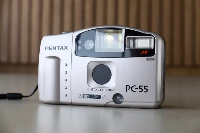 Pentax PC-55 AF — 35mm compact from 1995