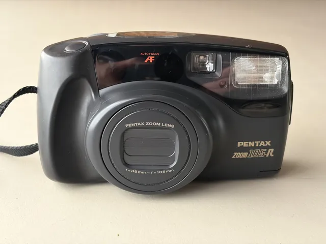 Pentax Zoom 105-R — 35mm autofocus compact from 1991