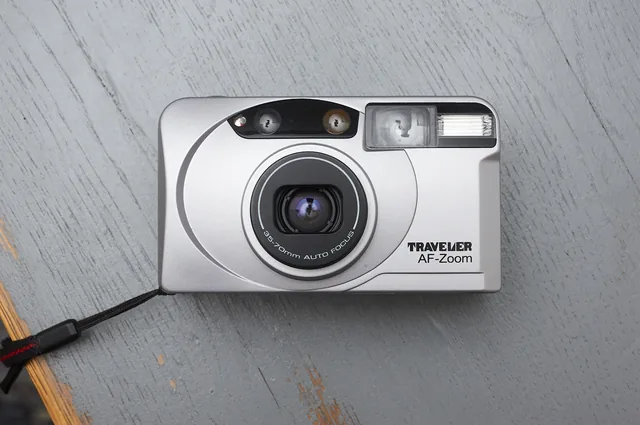 Traveler AF-Zoom — 35mm autofocus compact from 2001